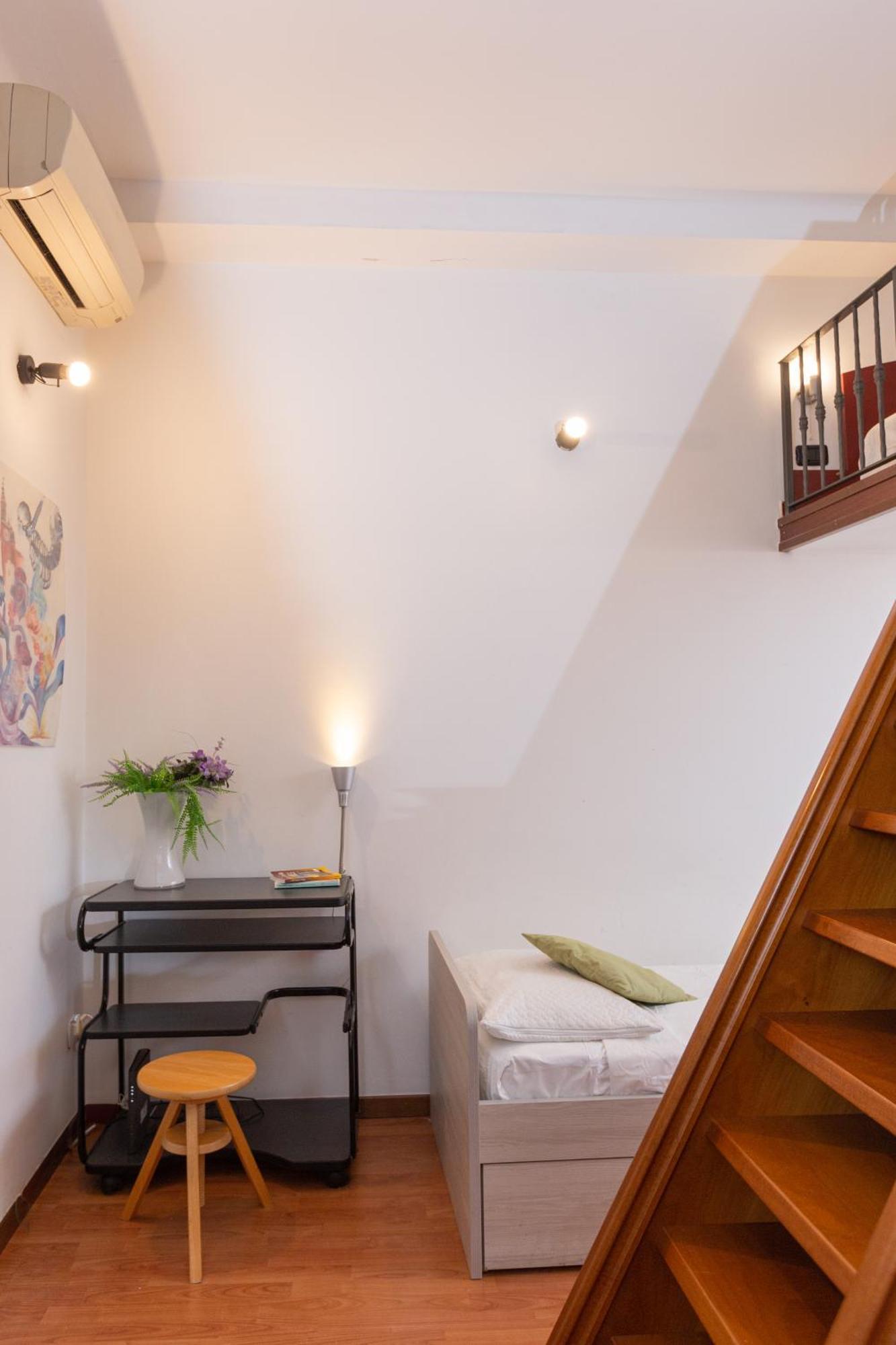 Soft Colors Exclusive Apartment - Navigli District - M2 Milano Eksteriør bilde